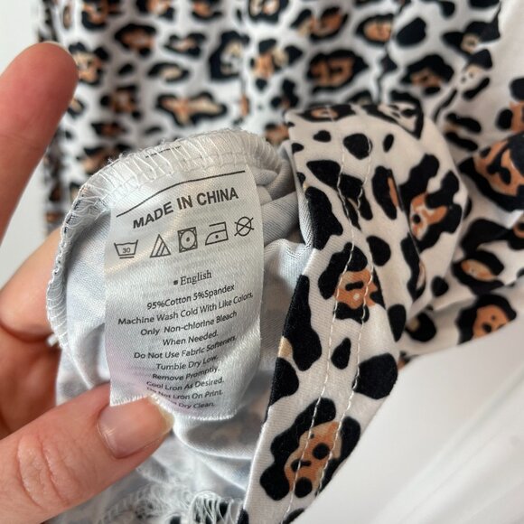 MATERNITY Leopard Print Peplum Top - 3/4 sleeves - Picture 5 of 8